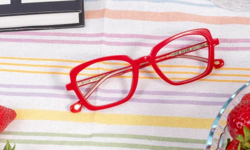 Oval face shape? Here’s how to choose the best eyeglasses for you